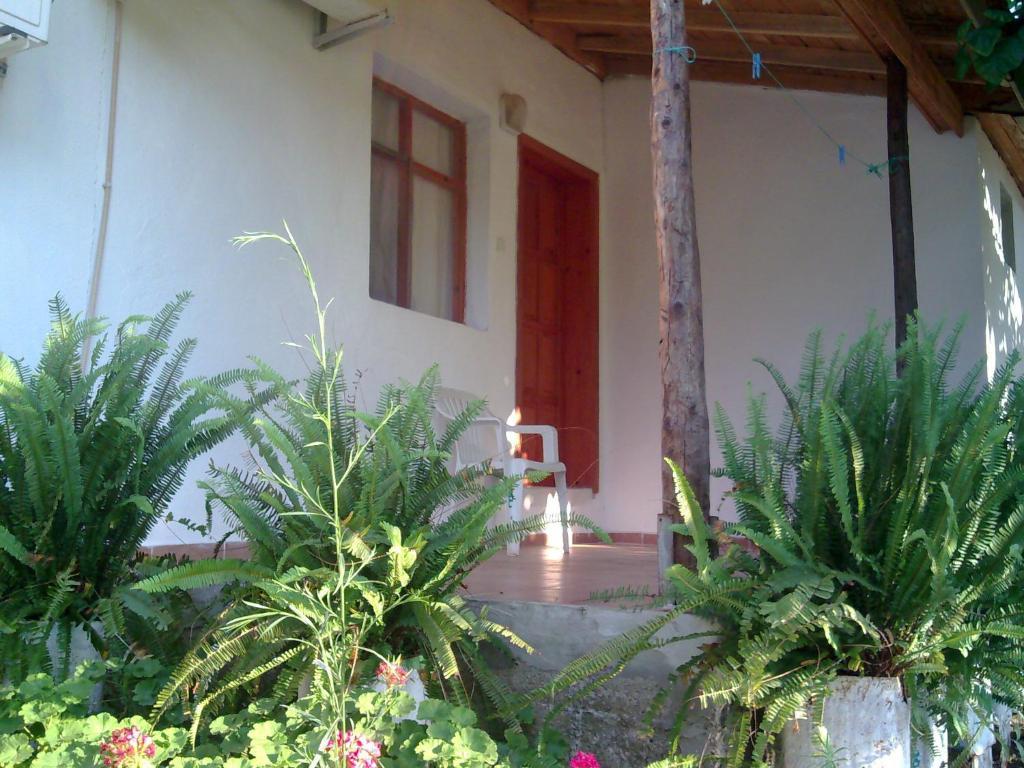 Engin Pension Чирали Экстерьер фото